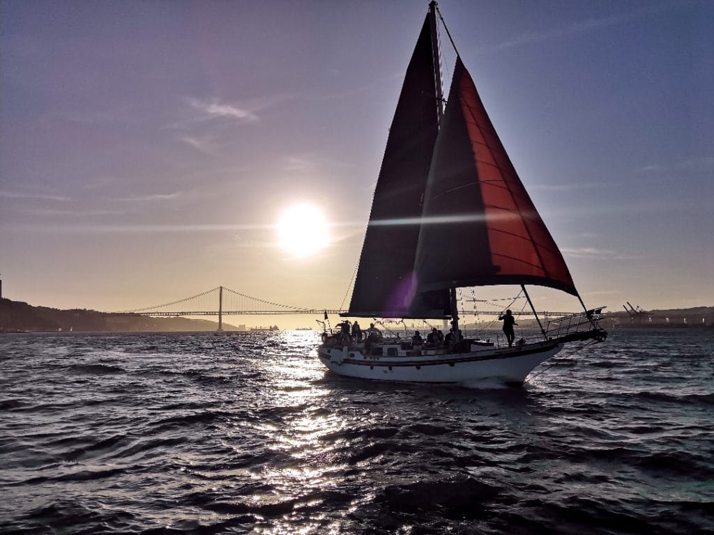 Croisière sur le Tage au coucher du soleil