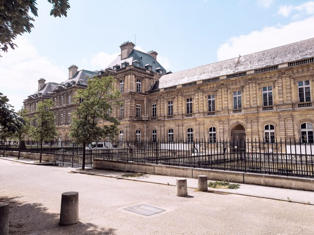 Flânerie dans le Jardin du Luxembourg lors d'une balade à Saint-Germain-des-Prés