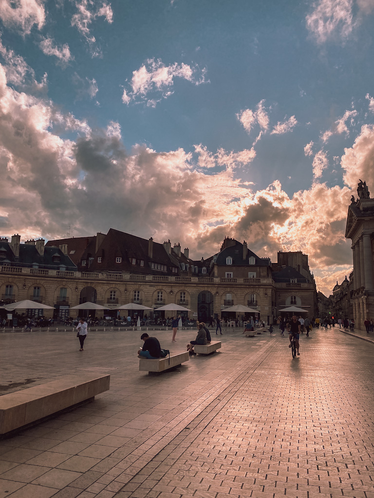 place de la libération dijon