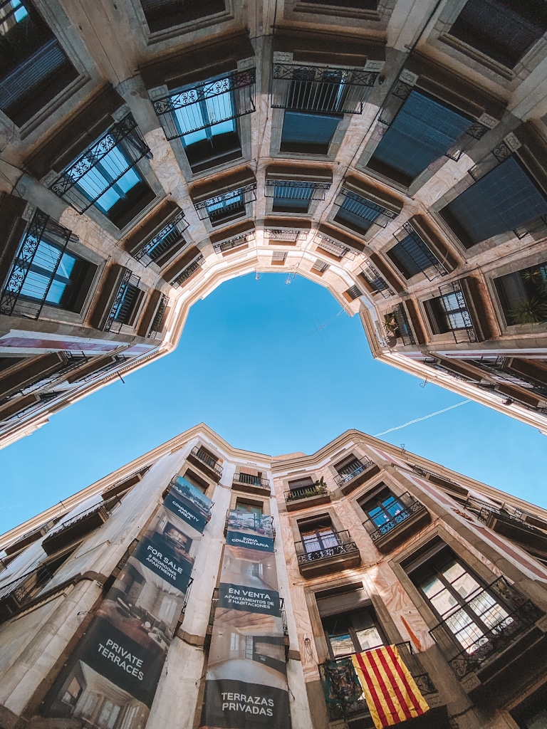 Plaça Milans Barcelone