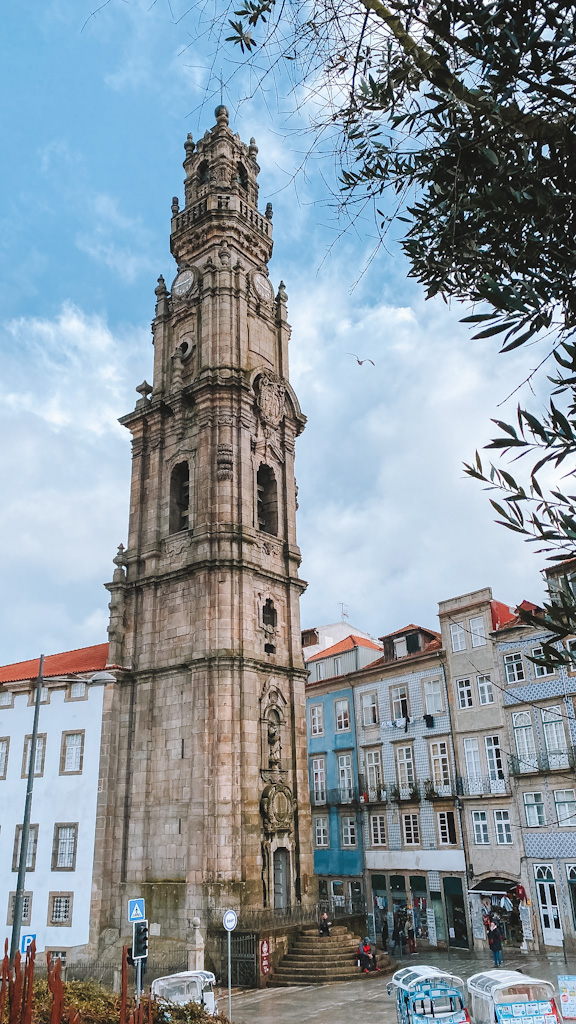 Tour des Clercs Porto