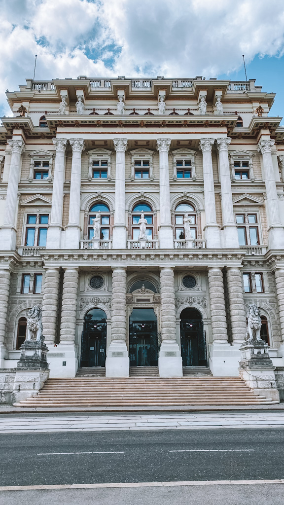 Palais de Justice Vienne