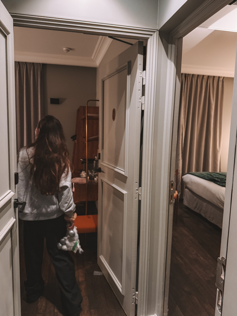 Chambre communicante du C.O.Q. Hôtel dans le 13ème arrondissement de Paris, idéale pour les familles cherchant où dormir à Paris.