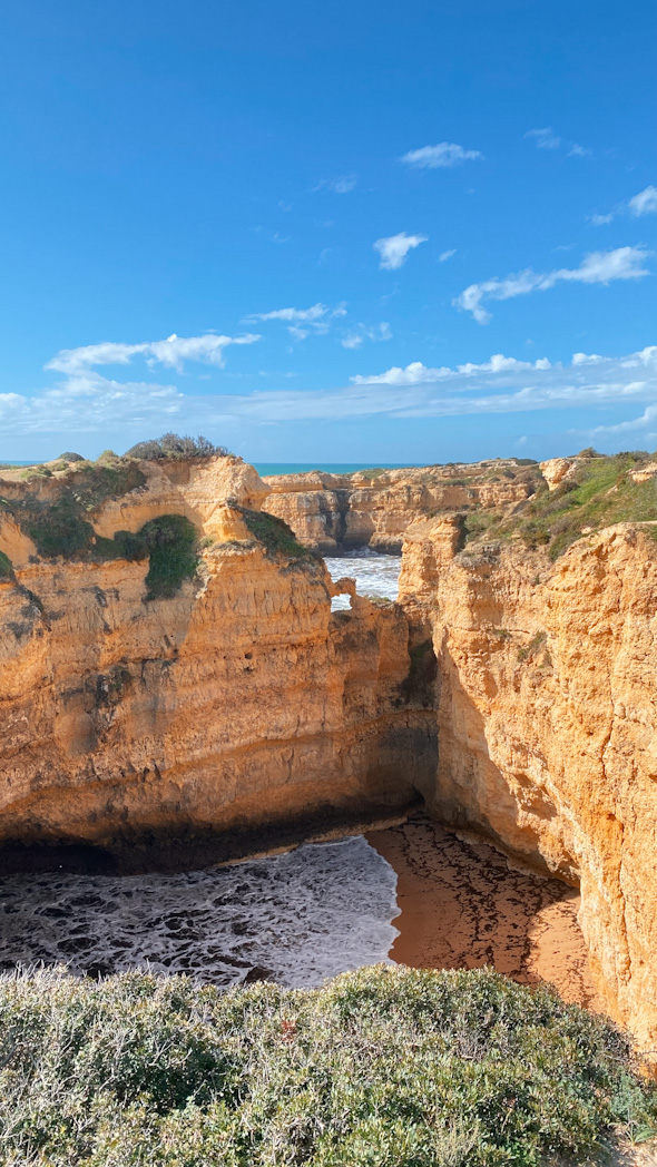 Praia do Ninho de Andorinha Albufeira Algarve