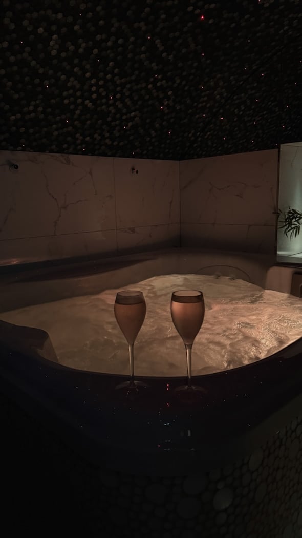 Hôtel Secret de Paris chambre avec jacuzzi