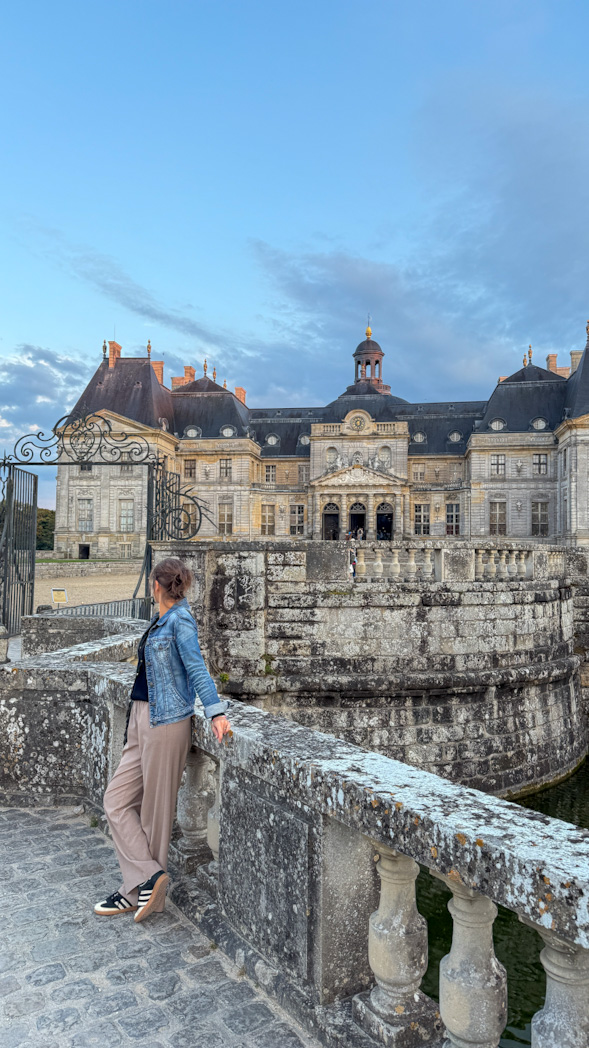 Façade Château de Vaux-le-Vicomte illuminé lors des Soirées aux Chandelles, soirée magique en Seine-et-Marne à 1h de Paris
