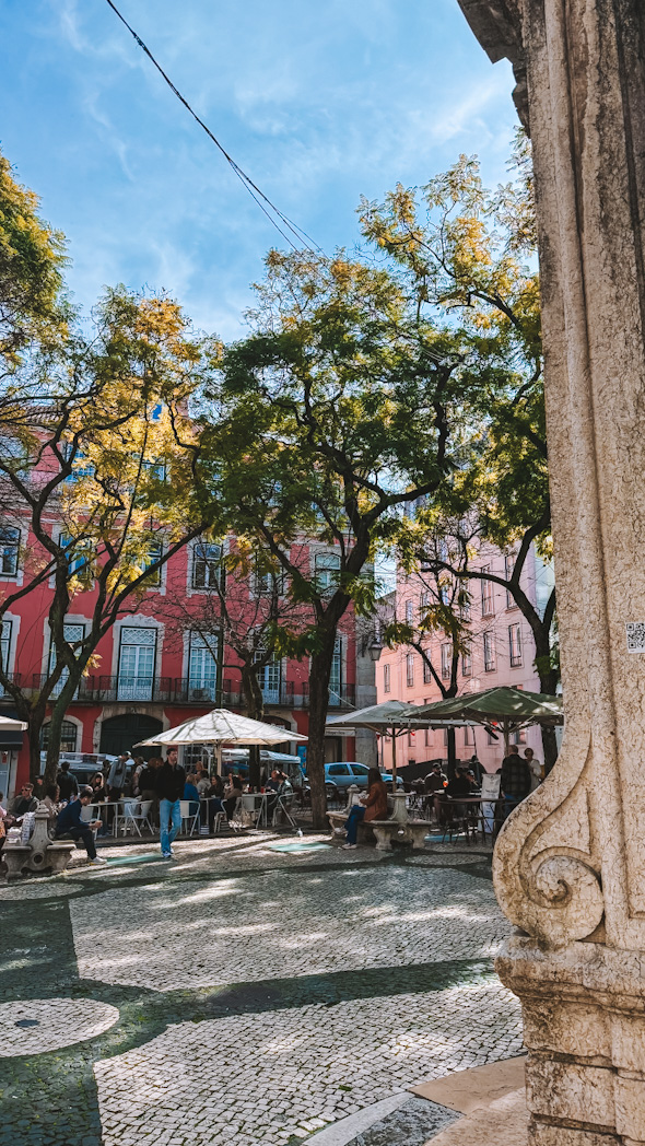 Praça do Carmo Chiado Lisbonne