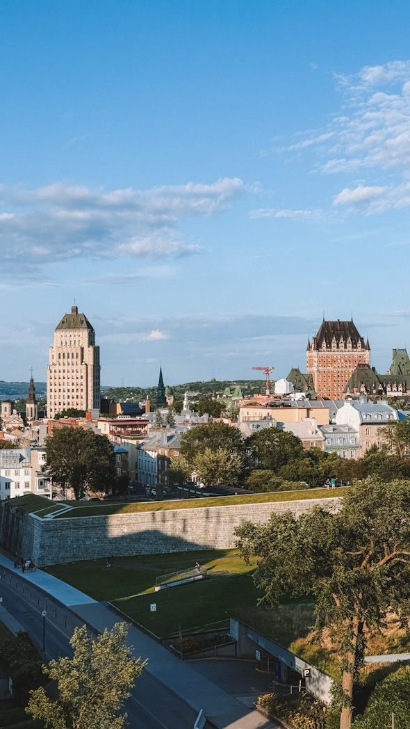 Vue sur Québec depuis une chambre de l’Hôtel Hilton Québec dans le centre-ville