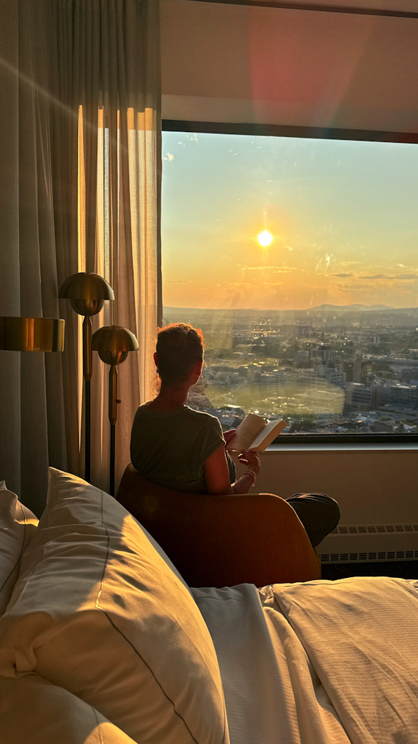 Vue panoramique depuis une chambre de l’Hôtel Hilton dans le centre-ville de Québec