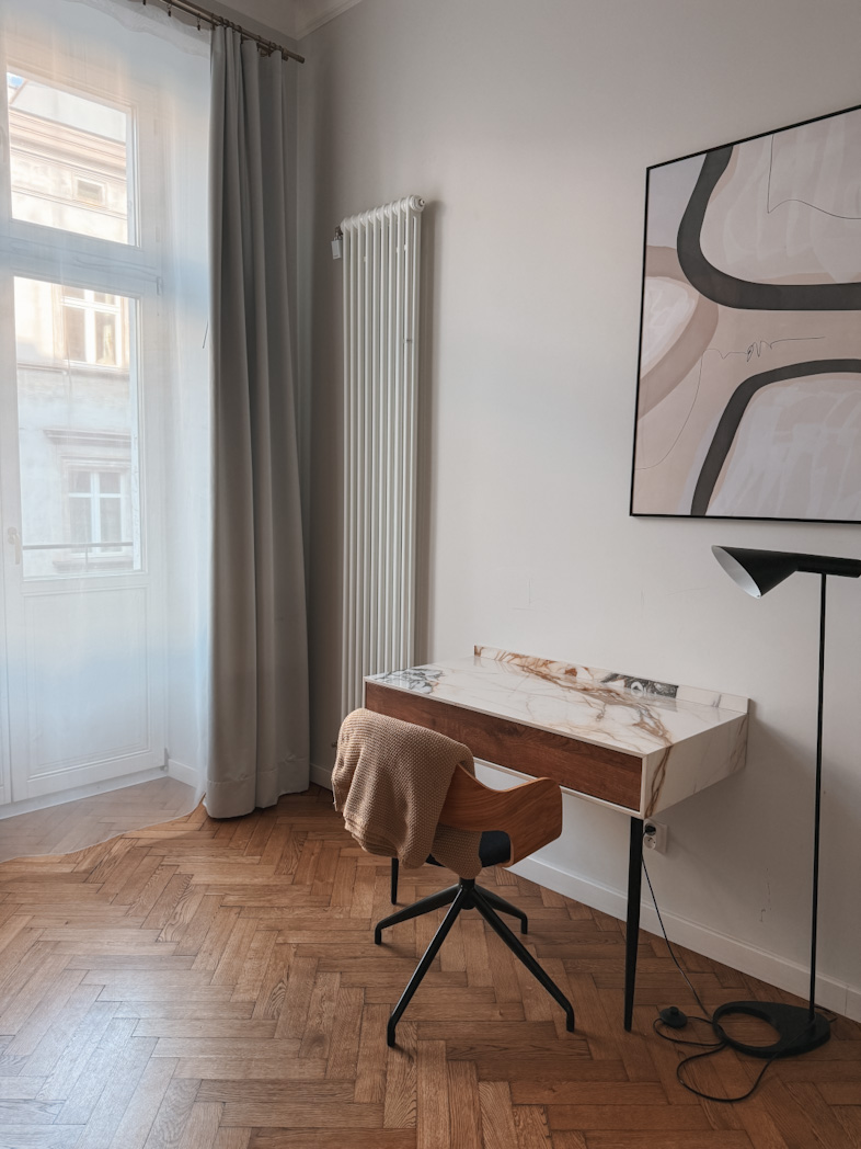 Intérieur d’un appartement dans la vieille ville de Cracovie, adresse recommandée pour visiter Cracovie en 3 jours.