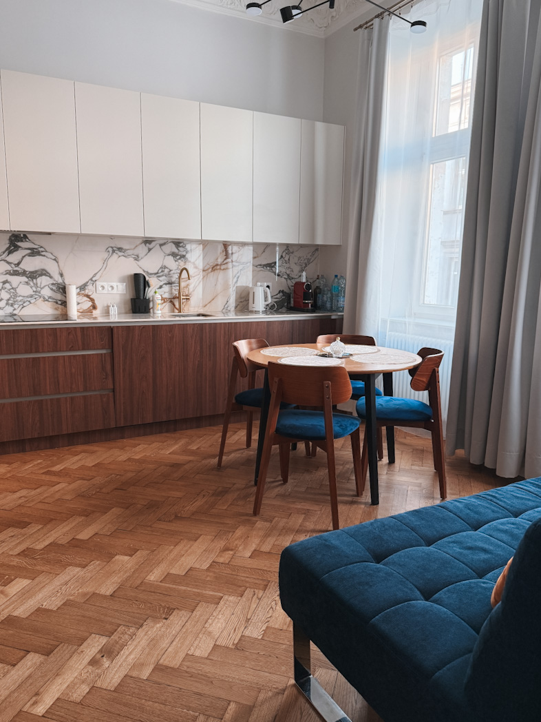 Intérieur d’un appartement dans la vieille ville de Cracovie, adresse recommandée pour visiter Cracovie en 3 jours.