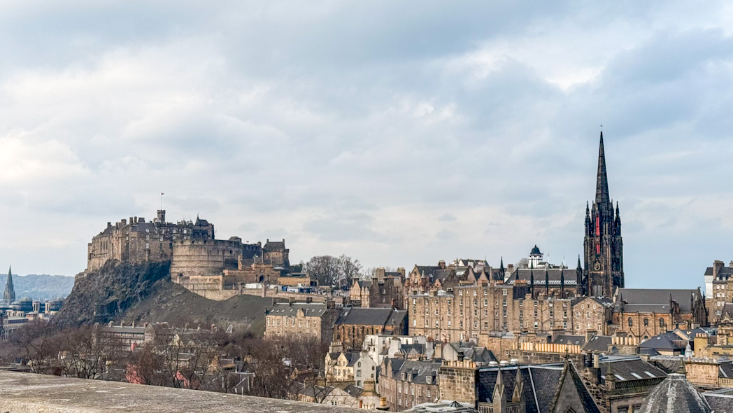 Vue du rooftop du National Museum of Scotland à Édimbourg.