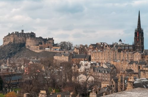 Vue sur Edimbourg depuis le rooftop du musée national lors d'un week-end de 3 jours