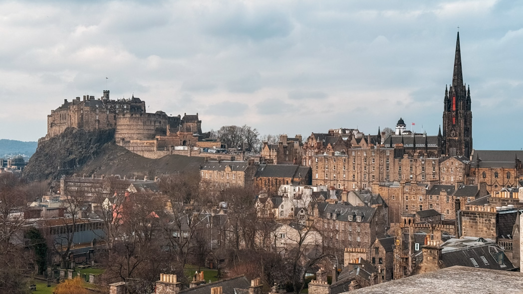 Vue sur Edimbourg depuis le rooftop du musée national lors d'un week-end de 3 jours