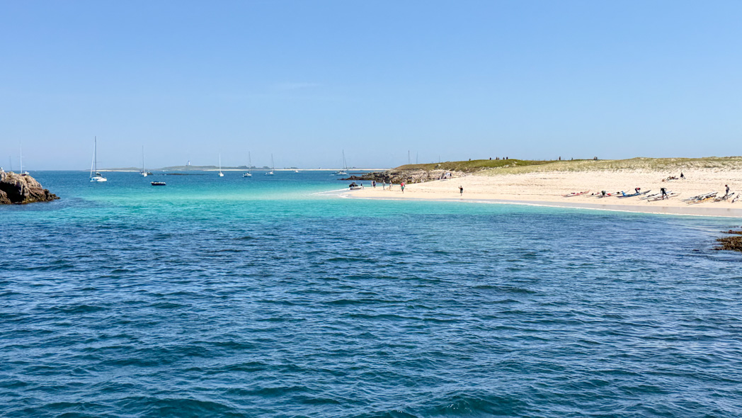 Îles des Glénan en Bretagne, lagon aux eaux cristallines au large de Bénodet