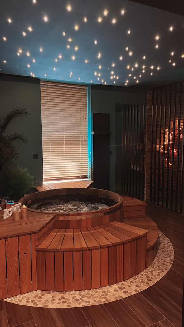 Suite romantique (love room) avec spa à Orléans pour un week-end insolite proche de Paris