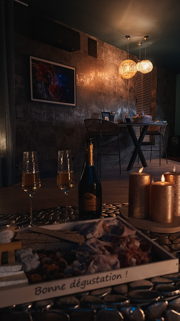 Suite romantique (love room) avec spa à Orléans pour un week-end insolite proche de Paris