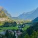 Vue sur le village de Kandersteg lors d'un road trip de 5 jours en Suisse